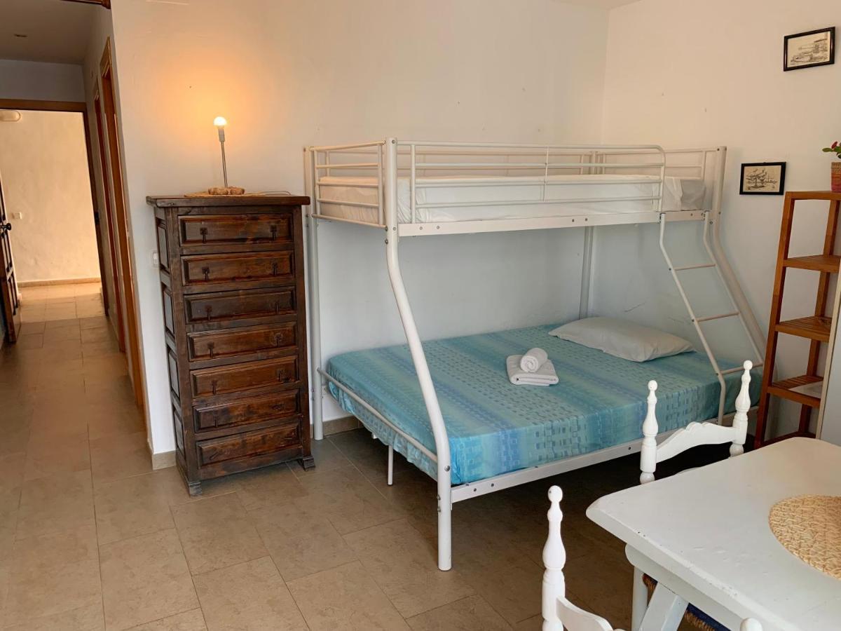Apt Calmacabana A 50M Dal Mare Apartment Es Pujols Ngoại thất bức ảnh